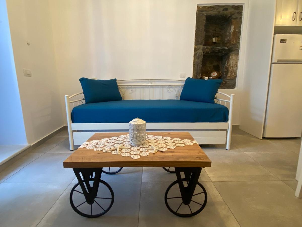 Bianco Blue Apartment Tinos Bagian luar foto