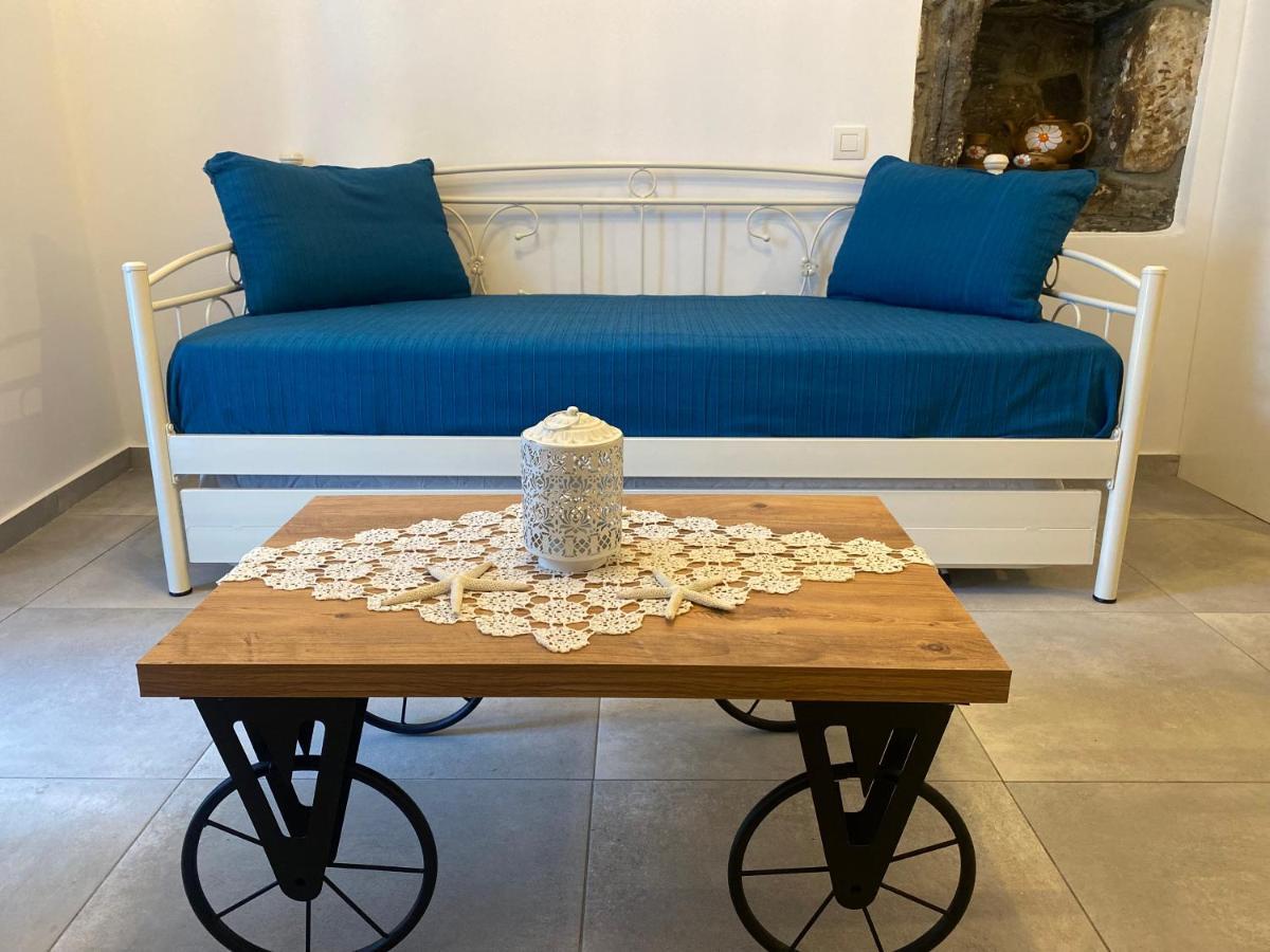 Bianco Blue Apartment Tinos Bagian luar foto